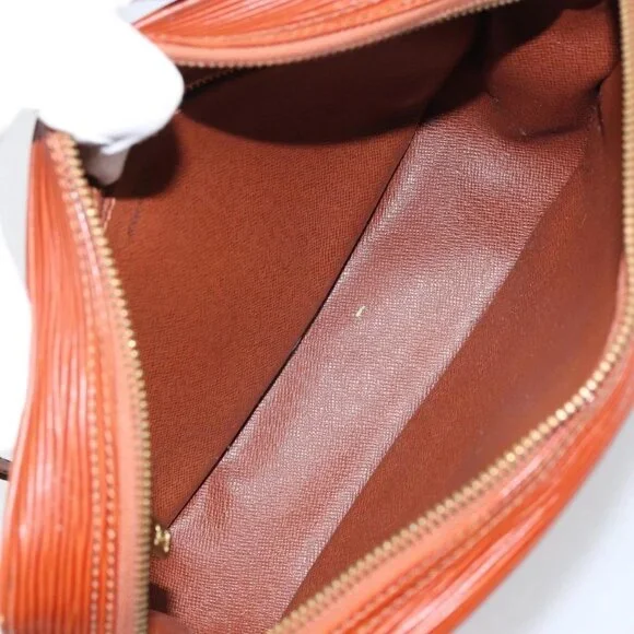 LOUIS VUITTON Epi Jeune Fille MM Shoulder Bag Brown M52153 LV Auth am10076